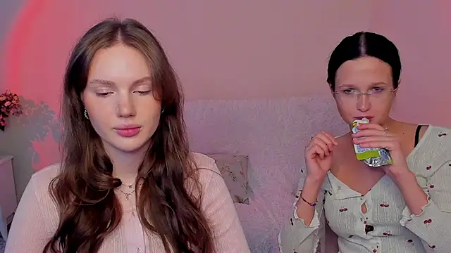 MishkaMe online show from April 17, 2026, 7:55 am