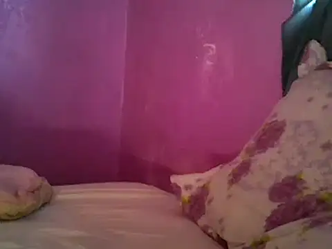 Snapshot of Cute_tamara chatting on January 16, 2025, 3:35 pm Cute tamara online show from January 16, 2025, 3:35 pm