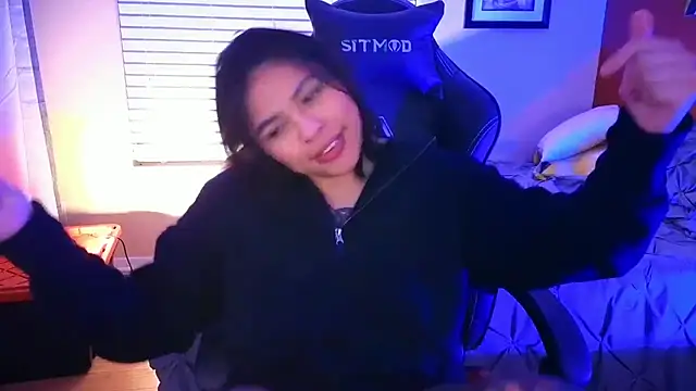 Snapshot of miacanela_xo chatting on January 21, 2025, 4:21 am miacanela xo online show from January 21, 2025, 4:21 am