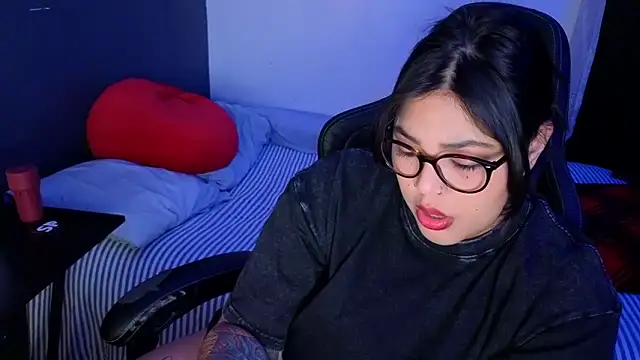 miacanela xo online show from March 16, 2026, 11:42 pm