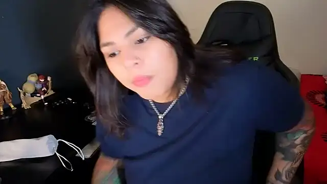Snapshot of miacanela_xo chatting on April 22, 2026, 11:28 pm miacanela xo online show from April 22, 2026, 11:28 pm
