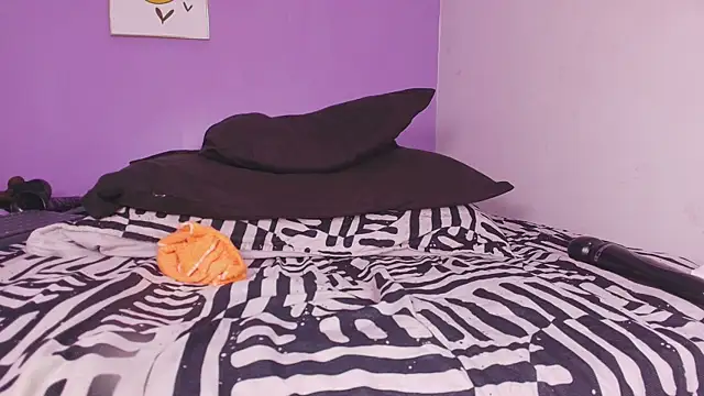 vale ross  online show from March 14, 2025, 9:14 am