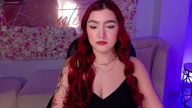 ViolettCastel online show from January 13, 2026, 6:57 pm