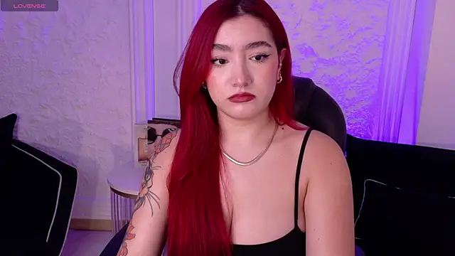 ViolettCastel online show from January 14, 2026, 7:30 pm