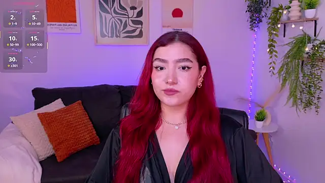 ViolettCastel online show from April 17, 2026, 8:23 pm