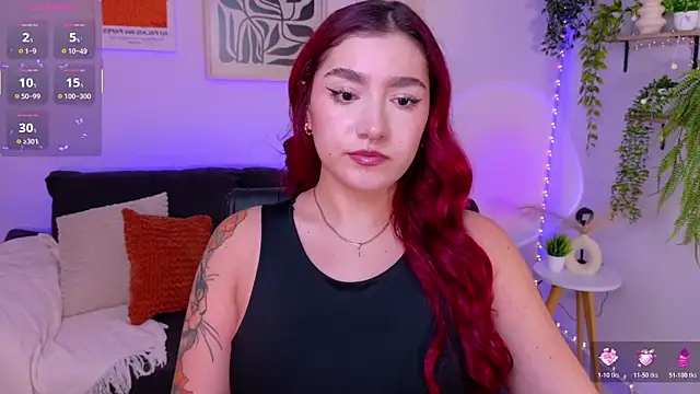 ViolettCastel online show from May 17, 2026, 7:32 pm