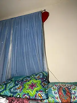 Kimmymadison- online show from October 16, 2025, 7:48 pm