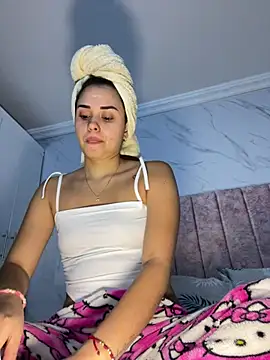 Kimmymadison- online show from July 18, 2026, 9:51 pm