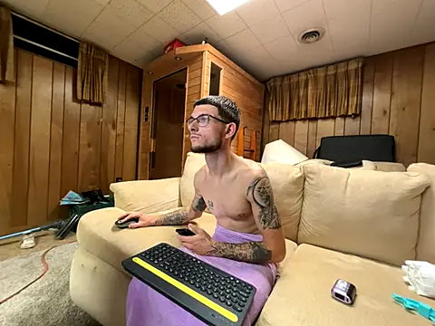 hungkubenski online show from October 19, 2025, 5:41 am