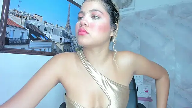 sofiacastillo01 online show from May 29, 2026, 1:31 pm