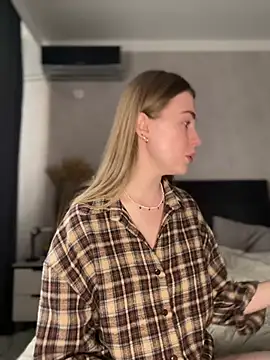 LoveGameSexx online show from March 1, 2026, 9:55 am