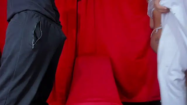 Snapshot of Extreme_Team8 chatting on February 8, 2025, 4:25 am Extreme Team8 online show from February 8, 2025, 4:25 am