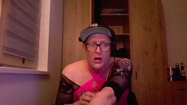 Bigthroaterboy online show from February 14, 2025, 11:53 pm