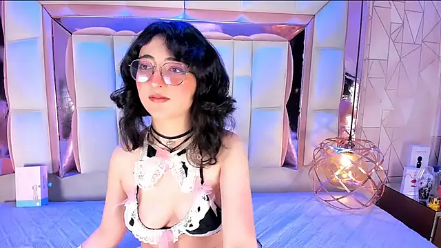 SaraMartini1 online show from October 18, 2025, 6:05 am