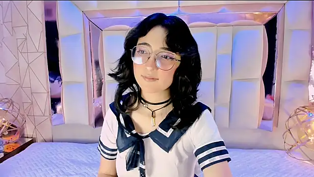 SaraMartini1 online show from November 3, 2025, 5:52 am