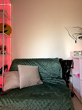 SmilingDutchie online show from December 5, 2024, 6:33 pm