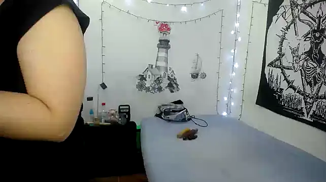 lili peach online show from January 22, 2025, 10:48 pm