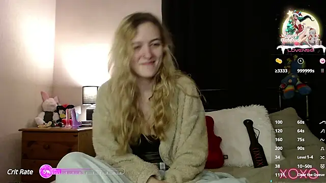 Snapshot of EllieeRose chatting on January 7, 2025, 1:49 am EllieeRose online show from January 7, 2025, 1:49 am