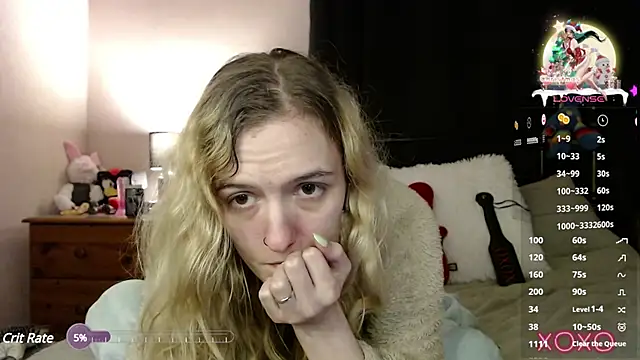 Snapshot of EllieeRose chatting on January 7, 2025, 8:13 am EllieeRose online show from January 7, 2025, 8:13 am
