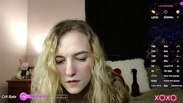 Snapshot of EllieeRose chatting on February 2, 2025, 12:09 am EllieeRose online show from February 2, 2025, 12:09 am