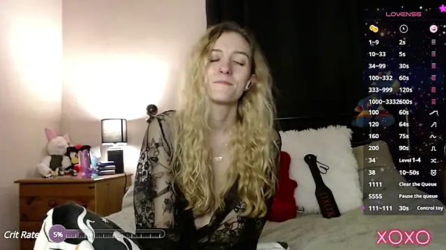 Snapshot of EllieeRose chatting on February 2, 2025, 9:08 am EllieeRose online show from February 2, 2025, 9:08 am