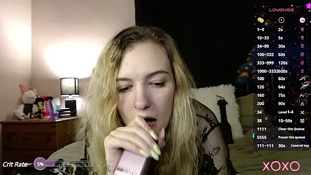 Snapshot of EllieeRose chatting on February 3, 2025, 6:49 pm EllieeRose online show from February 3, 2025, 6:49 pm