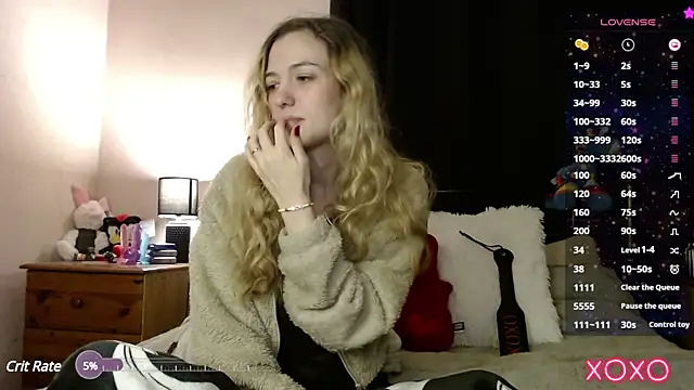 Snapshot of EllieeRose chatting on February 21, 2025, 11:54 pm EllieeRose online show from February 21, 2025, 11:54 pm