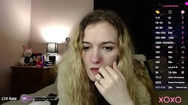 Snapshot of EllieeRose chatting on March 12, 2025, 4:51 am EllieeRose online show from March 12, 2025, 4:51 am