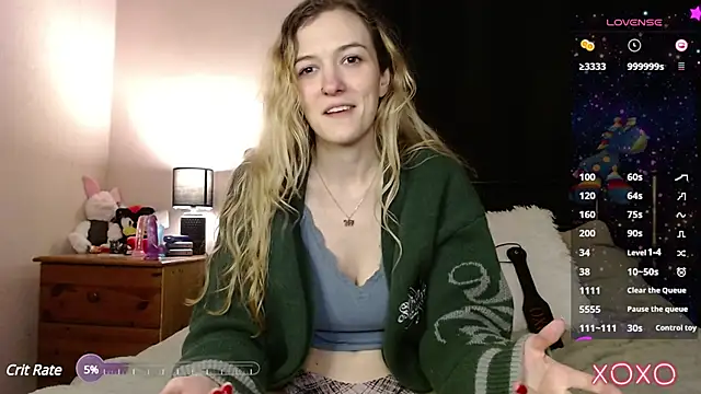 Snapshot of EllieeRose chatting on March 21, 2025, 12:51 am EllieeRose online show from March 21, 2025, 12:51 am