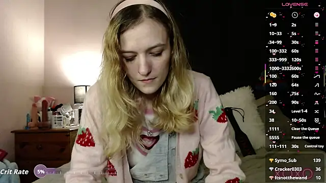 Snapshot of EllieeRose chatting on September 20, 2025, 3:57 pm EllieeRose online show from September 20, 2025, 3:57 pm