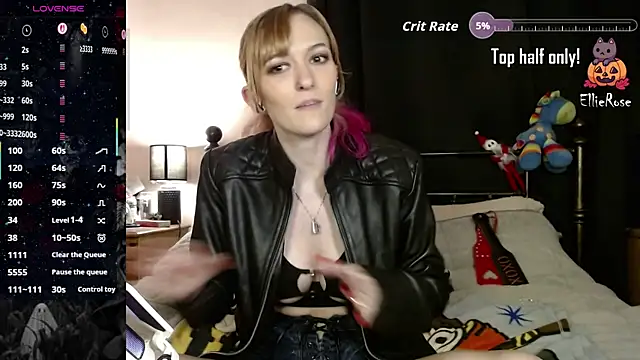Snapshot of EllieeRose chatting on June 16, 2026, 5:26 pm EllieeRose online show from June 16, 2026, 5:26 pm