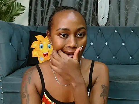 Miss hot candy online show from March 8, 2025, 5:01 pm