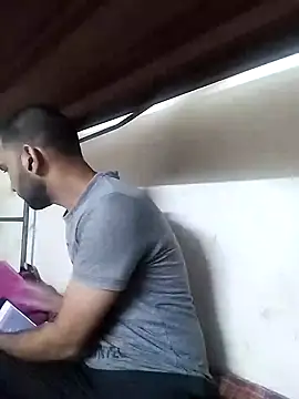 Snapshot of ConducedPant chatting on February 9, 2025, 3:01 pm ConducedPant online show from February 9, 2025, 3:01 pm