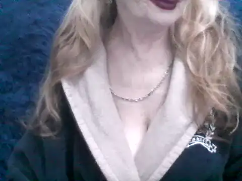 CarlyTreat online show from February 12, 2025, 4:44 pm