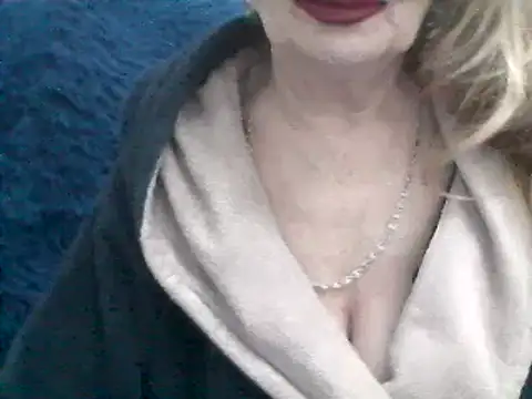 CarlyTreat online show from February 13, 2025, 6:05 pm