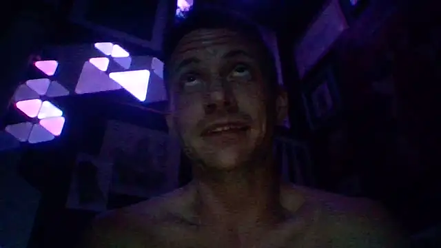 trash4cash online show from January 2, 2025, 4:30 am