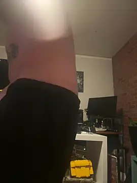 trash4cash online show from March 4, 2025, 1:45 am