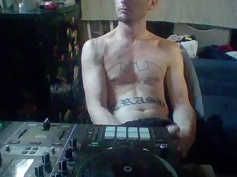 trash4cash online show from October 1, 2025, 8:59 pm