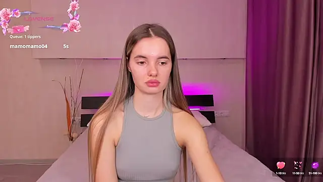 Erika Carpenter online show from December 6, 2024, 1:18 am