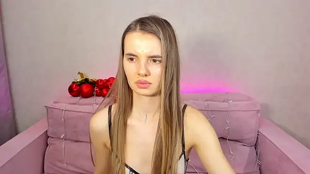 Erika Carpenter online show from December 17, 2024, 11:59 pm