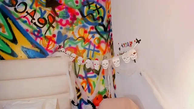 Liana Bernocchi online show from October 10, 2025, 10:53 pm