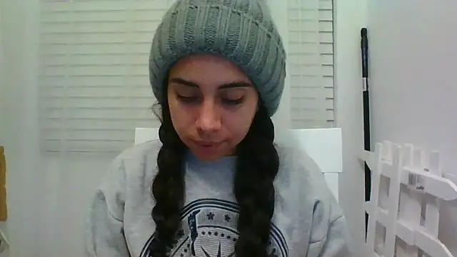 catrinasexy19 online show from January 25, 2025, 2:58 am