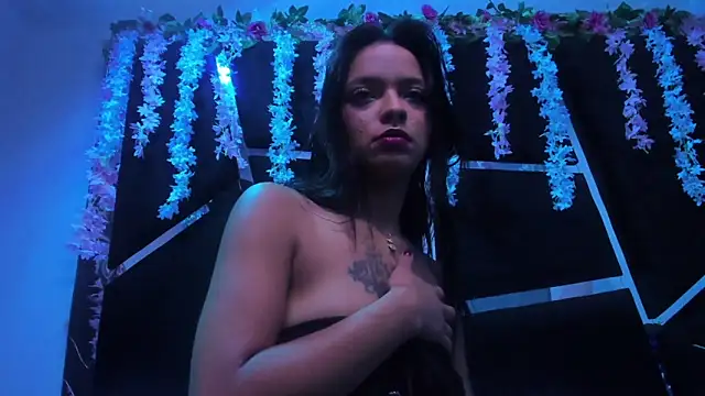 MaddyHudson online show from October 10, 2025, 5:56 pm