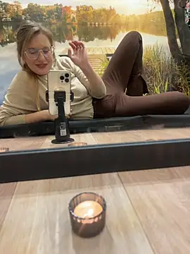 Vanilladreams online show from February 18, 2026, 5:42 pm