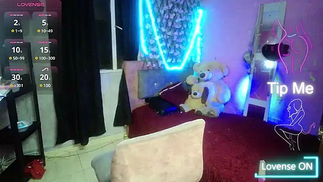 roxy roxxan online show from February 21, 2025, 3:01 am