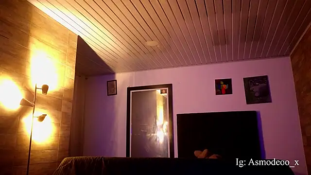 AsmodeoCox online show from April 18, 2026, 2:04 am