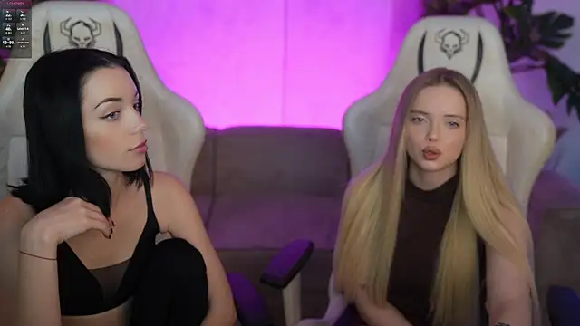 Cassy-Celestial  online show from December 17, 2025, 11:38 am