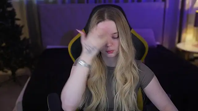 Cassy-Celestial  online show from January 14, 2026, 9:15 am