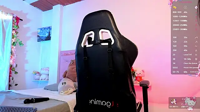 little jade online show from March 13, 2025, 6:56 pm