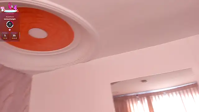 Snapshot of emily_hunter12 chatting on December 1, 2025, 2:11 pm emily hunter12 online show from December 1, 2025, 2:11 pm